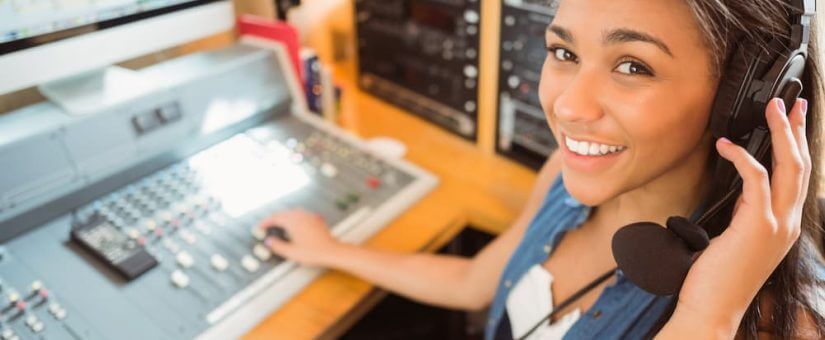 What’s the Difference Between Public Radio and Community Radio?